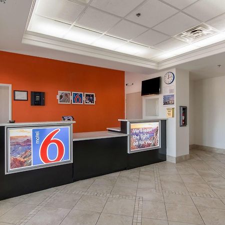 Motel 6-San Antonio, Tx - Downtown - Alamo Dome المظهر الخارجي الصورة