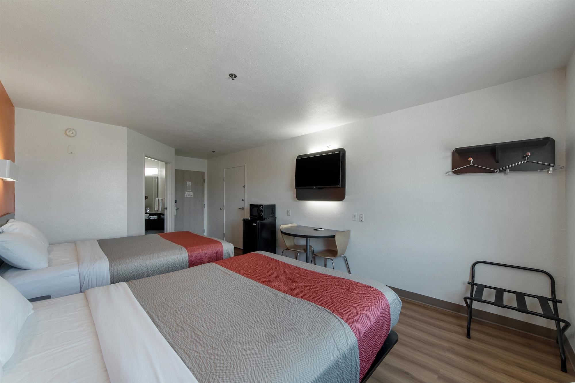 Motel 6-San Antonio, Tx - Downtown - Alamo Dome المظهر الخارجي الصورة