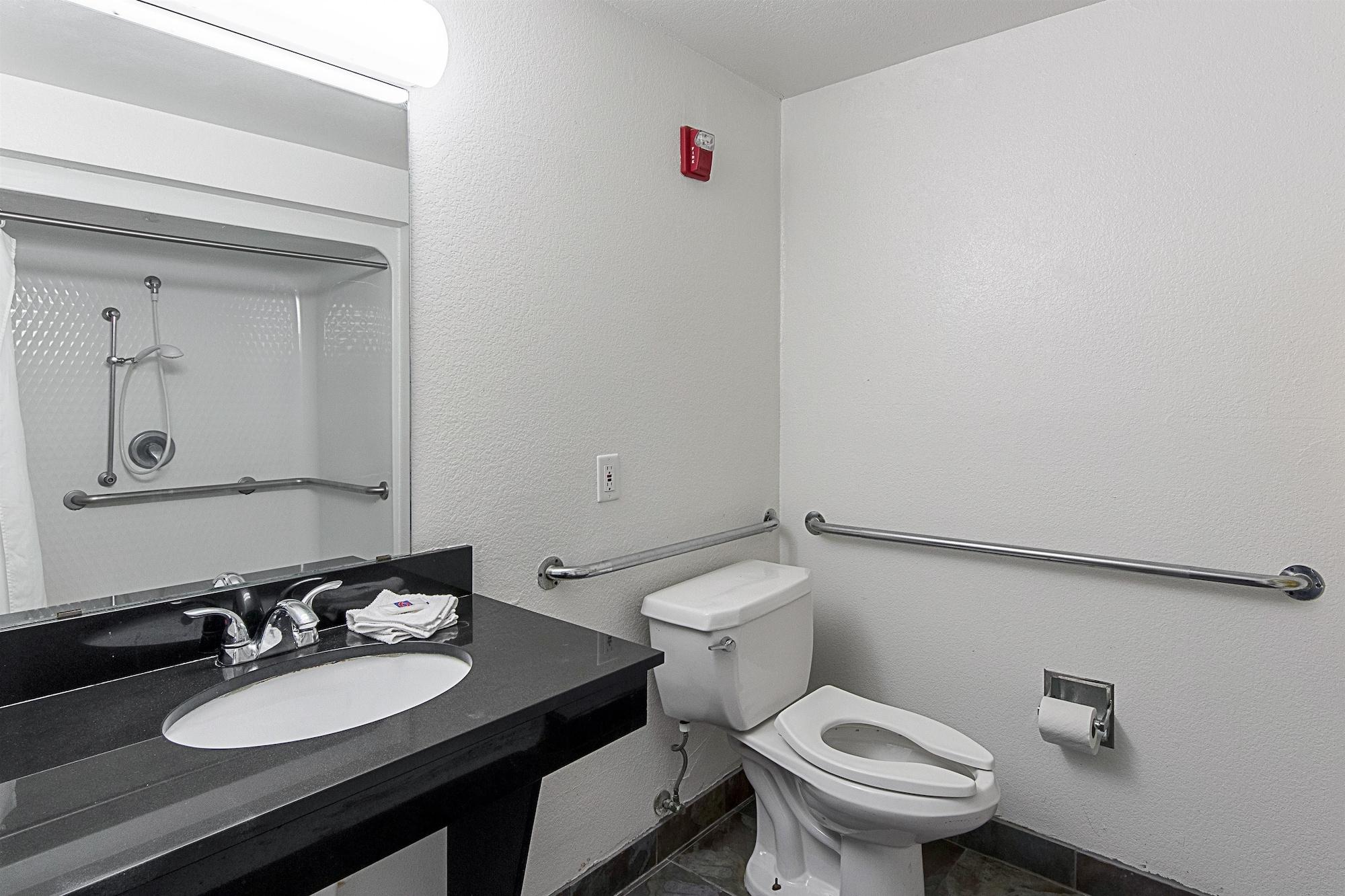 Motel 6-San Antonio, Tx - Downtown - Alamo Dome المظهر الخارجي الصورة