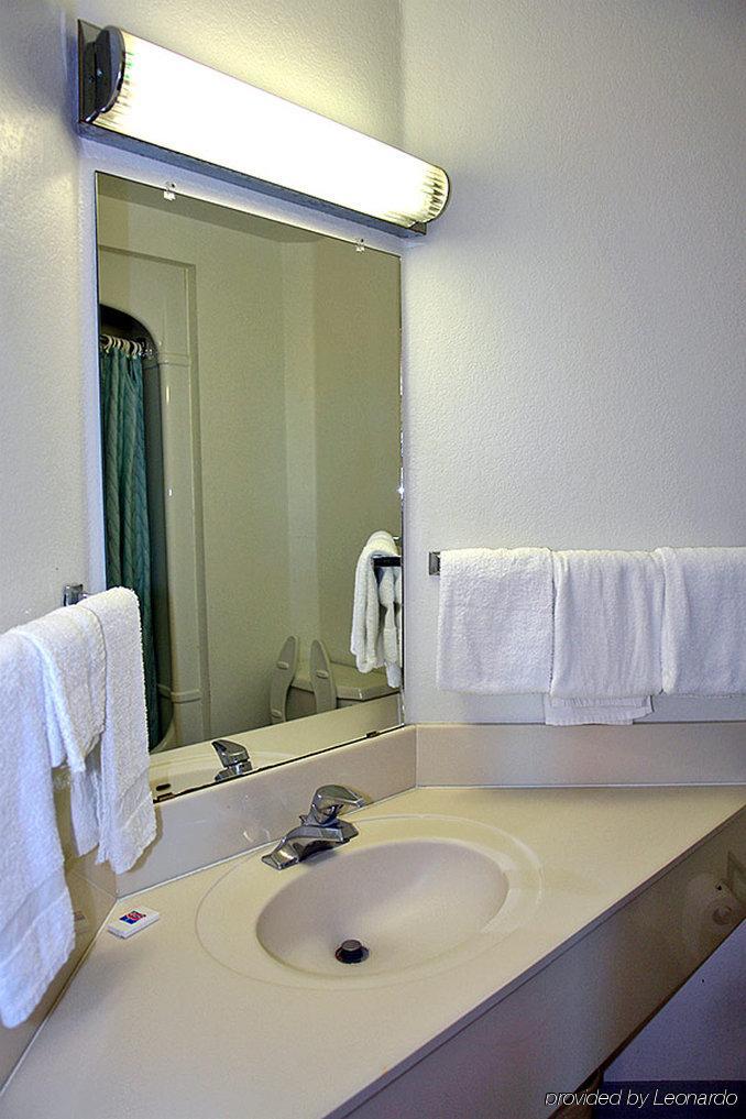 Motel 6-San Antonio, Tx - Downtown - Alamo Dome المظهر الخارجي الصورة