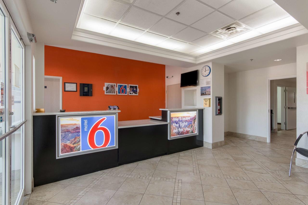 Motel 6-San Antonio, Tx - Downtown - Alamo Dome المظهر الخارجي الصورة