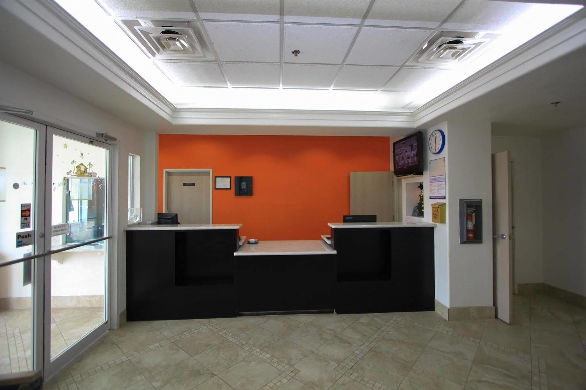 Motel 6-San Antonio, Tx - Downtown - Alamo Dome المظهر الخارجي الصورة