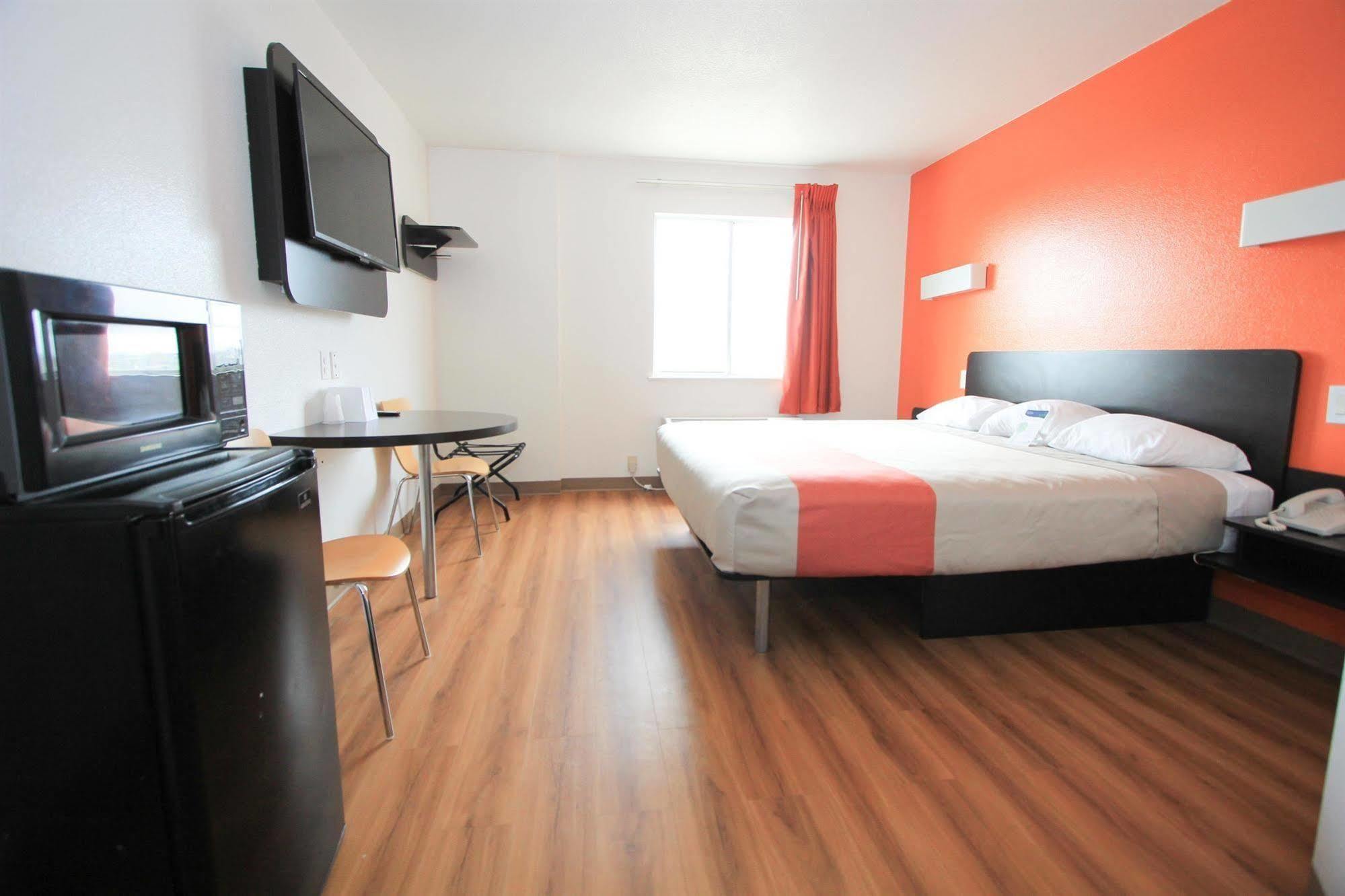 Motel 6-San Antonio, Tx - Downtown - Alamo Dome المظهر الخارجي الصورة