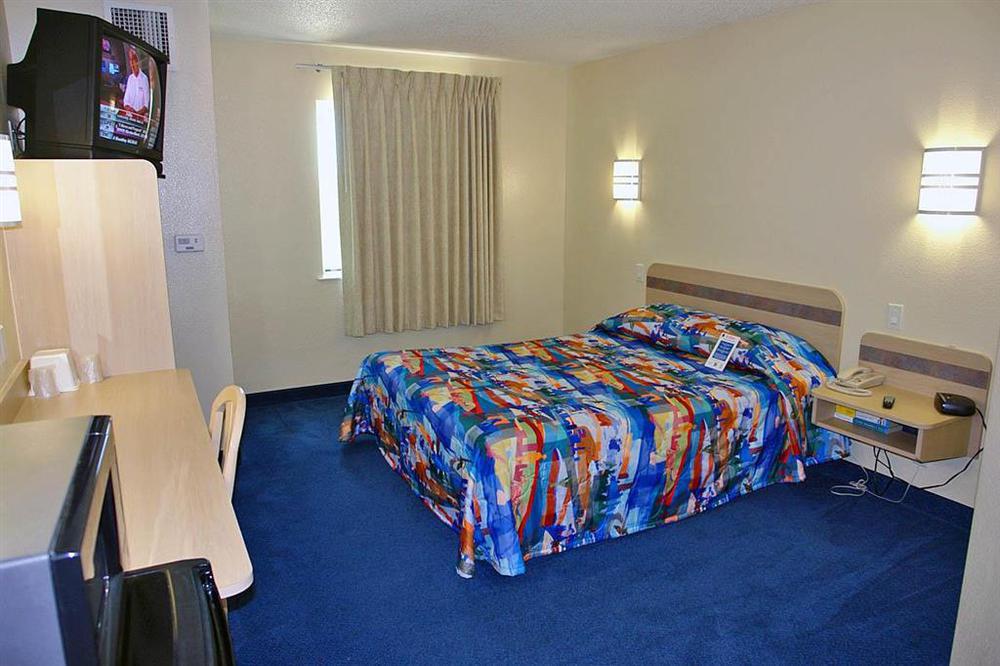 Motel 6-San Antonio, Tx - Downtown - Alamo Dome الغرفة الصورة